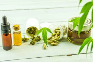 Formy produktów zawierających CBD – olejki, susz, herbaty konopne