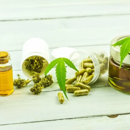 Formy produktów zawierających CBD – olejki, susz, herbaty konopne